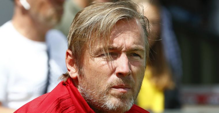 Witschge doorstaat renovatie van Ajax-staf: 'Ik wil de spelers bedanken'