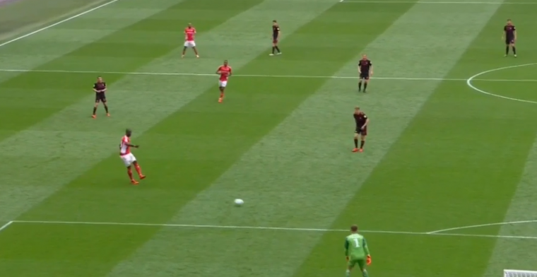 Gepruts op Wembley: gênante eigen goal in levensbelangrijke League One-finale