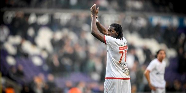 Wending in dossier Mbokani? Er is een kans dat hij bij Antwerp blijft
