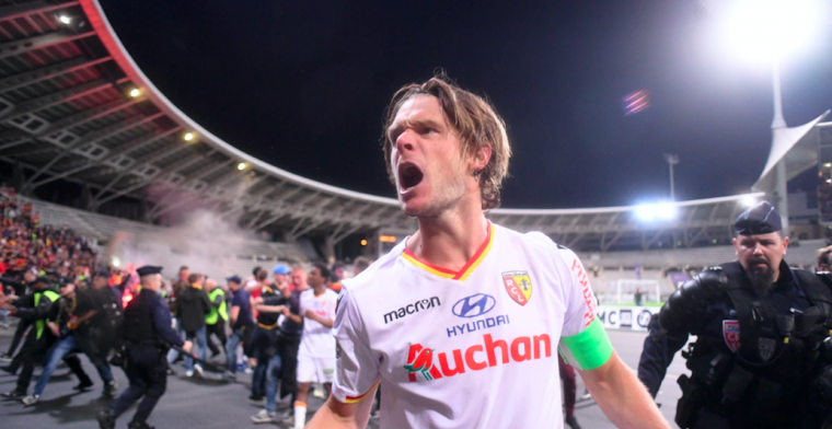 Guillaume Gillet solliciteert: Kompany mag me zeker bellen, ben einde contract
