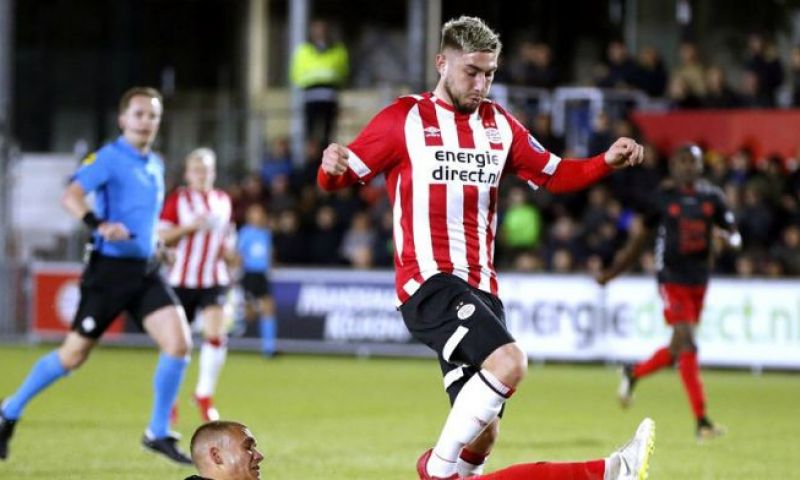Bij PSV vertrokken middenvelder (23) tekent voor twee seizoenen in Duitsland Afbeelding: Bij PSV vertrokken middenvelder (23) tekent voor twee seizoenen in Duitsland