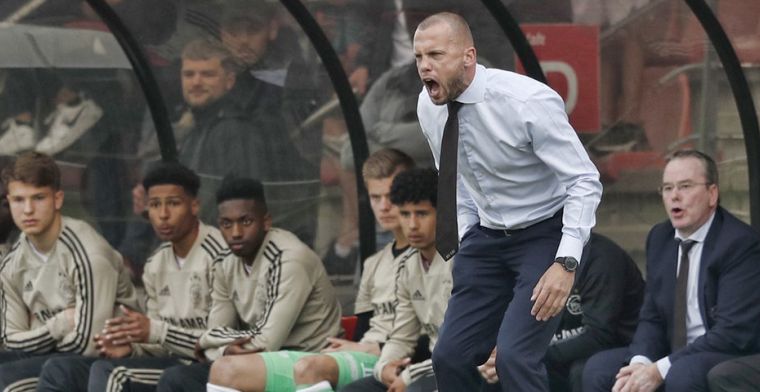 Ajax O19 dankt toptalenten in ingehaalde mini-Klassieker en is kampioen