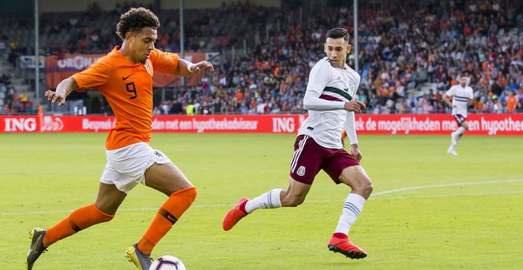 De Boer: 'Hij heeft de potentie om de spits van het Nederlands elftal te worden'