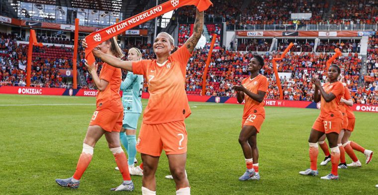 De Boer: 'Frankrijk heeft vrouwelijke Van Dijk, wij hebben Van de Sanden'