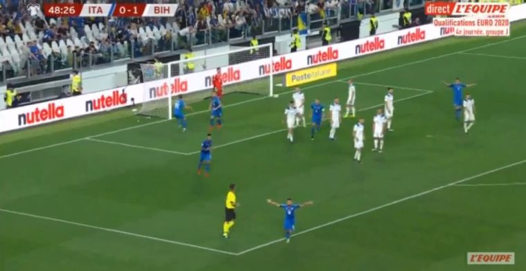 Insigne bevrijdt worstelend Italië: heerlijke wreefvolley uit ingestudeerde corner