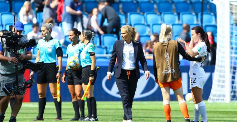 Onvrede bij bondscoach over 'wandelende' Oranjevrouwen: Heel slordig