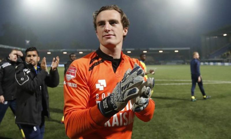 Cambuur schrikt clubs af met vraagprijs voor goalie: 'Laten hem niet zomaar gaan' Afbeelding: Cambuur schrikt clubs af met vraagprijs voor goalie: 'Laten hem niet zomaar gaan'