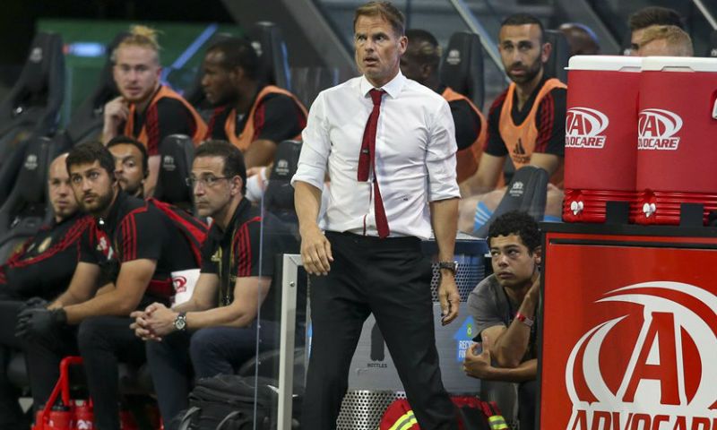 De Boer en de zijnen voor lege tribunes pas na verlenging langs tweedeklasser Afbeelding: De Boer en de zijnen voor lege tribunes pas na verlenging langs tweedeklasser