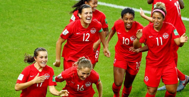 Canada verslaat Nieuw-Zeeland en strijdt met Oranje om groepswinst