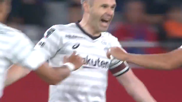 GOAL: Iniesta laat in Japan zien dat hij het nog kan