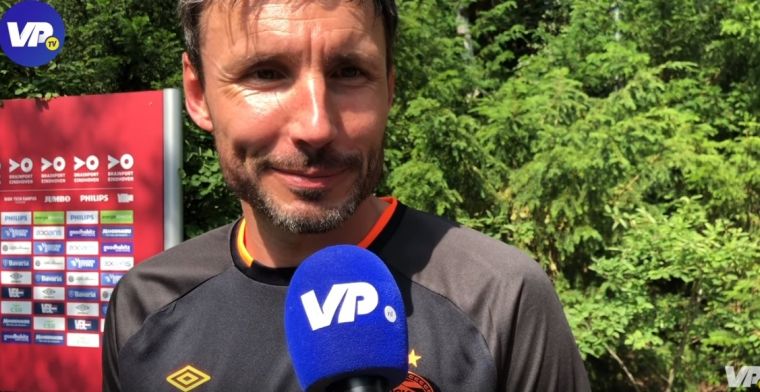 Van Bommel: 'Als Ajax komt en ze betalen de juiste prijs, zal Bergwijn vertrekken'