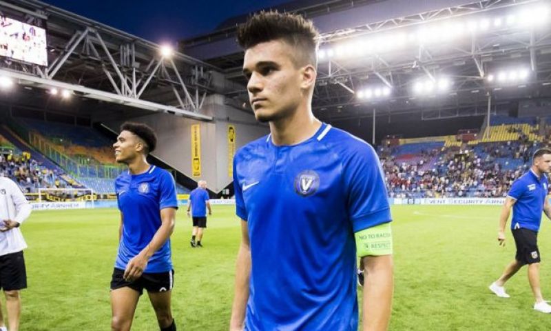 'Ajax verder verwijderd van Hagi: Roemeen op weg naar Sevilla' Afbeelding: 'Ajax verder verwijderd van Hagi: Roemeen op weg naar Sevilla'
