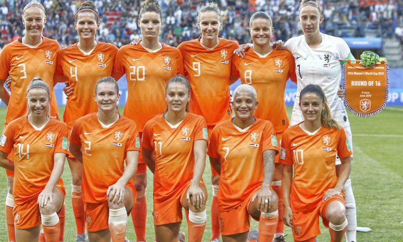 Oranje op rapport: Van Veenendaal en middenveld uitblinkers, v/d Sanden dissonant Afbeelding: Oranje op rapport: Van Veenendaal en middenveld uitblinkers, v/d Sanden dissonant