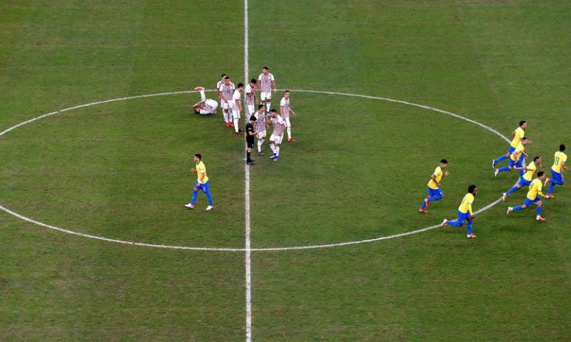 Brazilië krijgt ex-FC Utrecht-doelman pas na penalty's klein en haalt halve finale Afbeelding: Brazilië krijgt ex-FC Utrecht-doelman pas na penalty's klein en haalt halve finale