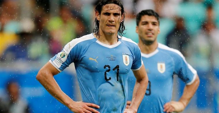 Ongelukkige Uruguayanen treuren na drie afgekeurde treffers en misser van Suarez