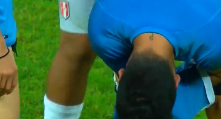 Suarez mist cruciale penalty voor Uruguay en barst na afloop in tranen uit