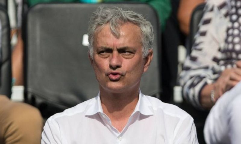 'Enorm aanbod: Mourinho kon honderd miljoen euro verdienen bij Chinese club' Afbeelding: 'Enorm aanbod: Mourinho kon honderd miljoen euro verdienen bij Chinese club'