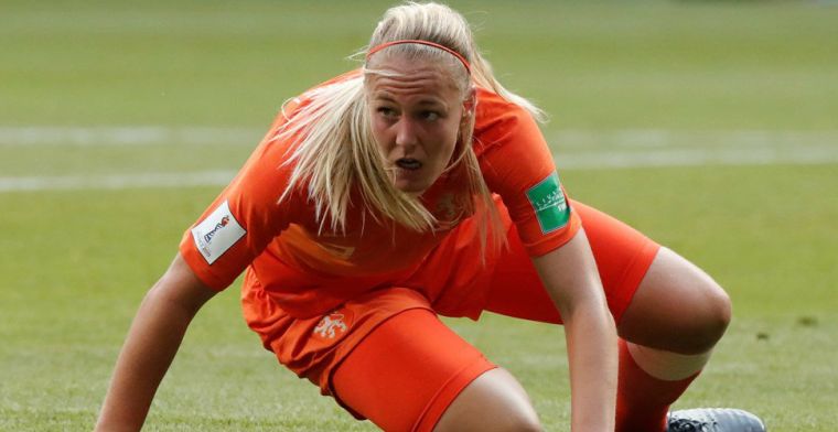 Van der Gragt ziet penaltymoment terug: Ik raak de bal in ieder geval niet