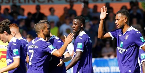 Thelin lijkt toekomst bij Anderlecht al te kennen: Dat blijft tussen ons