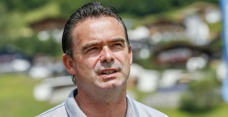 Overmars: Het gaat nu nog om bankgaranties, daar is Ajax altijd heel strikt in