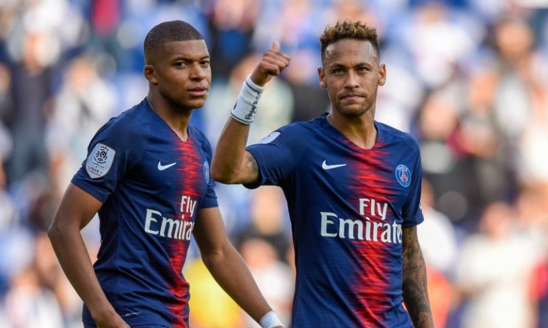 L'Equipe: Barça doet mondeling bod van 40 miljoen plus twee spelers voor Neymar Afbeelding: L'Equipe: Barça doet mondeling bod van 40 miljoen plus twee spelers voor Neymar