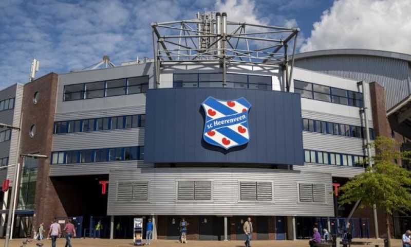 Zaakwaarnemer Heerenveen-aanwinst: 'In 2 jaar voor veel geld naar topcompetitie' Afbeelding: Zaakwaarnemer Heerenveen-aanwinst: 'In 2 jaar voor veel geld naar topcompetitie'