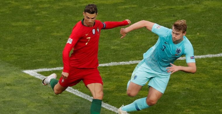 De Ligt gepresenteerd door Juventus: 'Woorden van Ronaldo groot compliment'