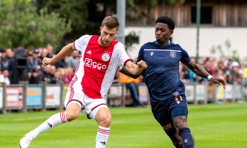 Feyenoord gaat niet in op Elia-flirt: 'Op een vriendelijke manier gezegd' Afbeelding: Feyenoord gaat niet in op Elia-flirt: 'Op een vriendelijke manier gezegd'