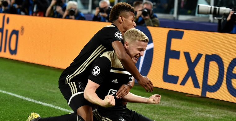 'Beweging rondom' Neres en Van de Beek: 'Neres wil ook niet bijtekenen'