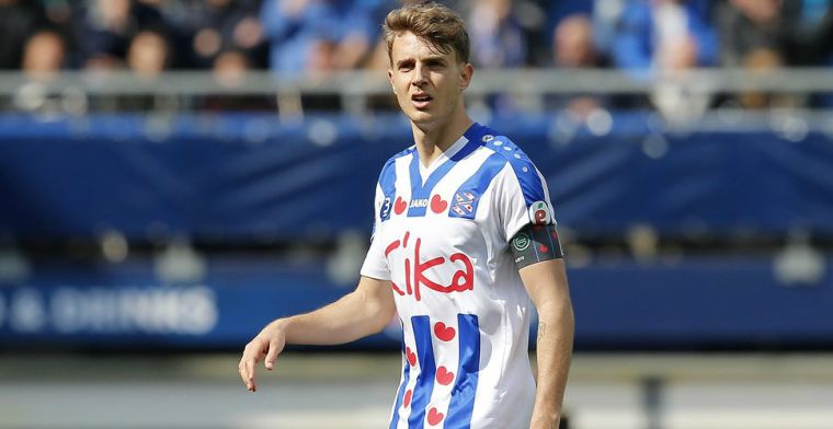 Zorgen voor Heerenveen: aanvoerder Höegh loopt ogenschijnlijk ernstige blessure op