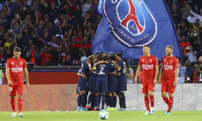 PSG heeft Neymar niet nodig: klungelige handsbal aanzet tot comfortabele zege Afbeelding: PSG heeft Neymar niet nodig: klungelige handsbal aanzet tot comfortabele zege