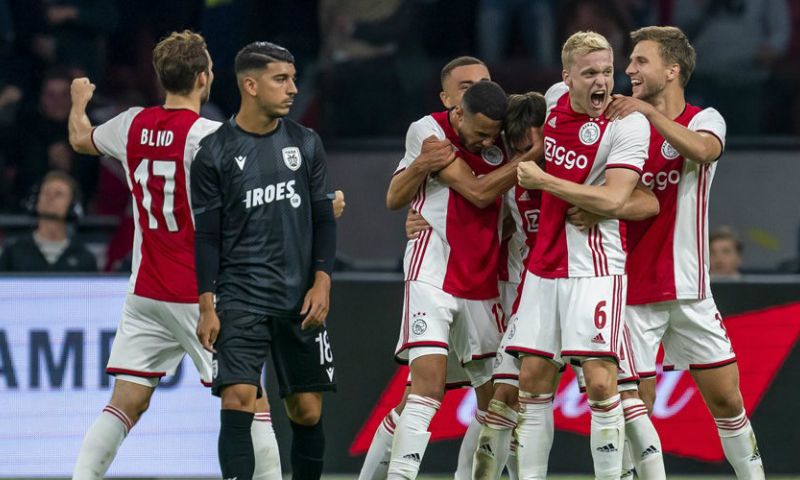 Griekse pers razend door 'vreselijke' arbiter bij Ajax-PAOK: 'UEFA maffia' Afbeelding: Griekse pers razend door 'vreselijke' arbiter bij Ajax-PAOK: 'UEFA maffia'