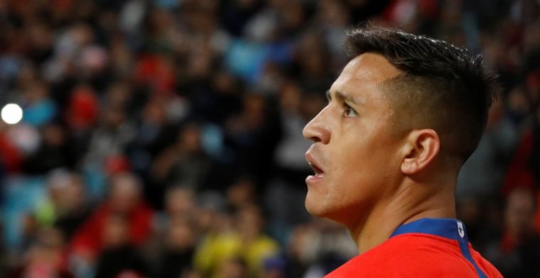 The Sun: 'desperate' United wil Sánchez lozen en dreigt met halfjaar op de tribune