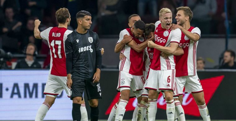 Griekse pers razend door 'vreselijke' arbiter bij Ajax-PAOK: 'Totaal de weg kwijt'