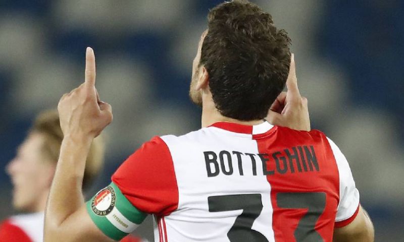 Feyenoord plaatst zich in troosteloze ambiance voor play-offs Europa League Afbeelding: Feyenoord plaatst zich in troosteloze ambiance voor play-offs Europa League