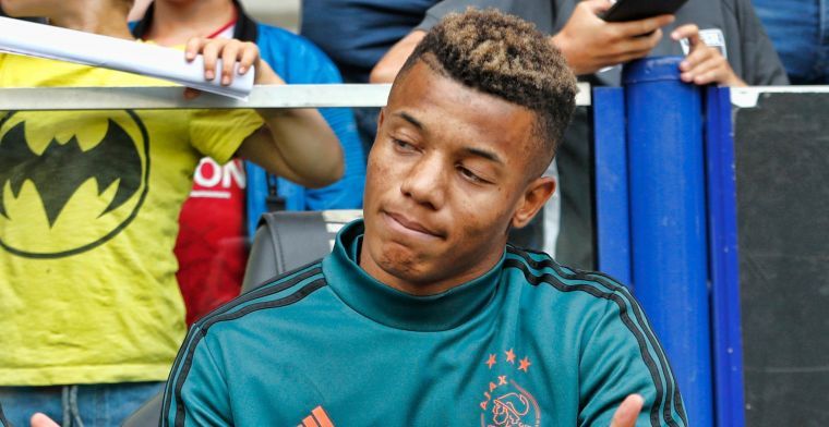 Neres ondertekent nieuw contract: 'Alle complimenten aan Overmars en Ajax'