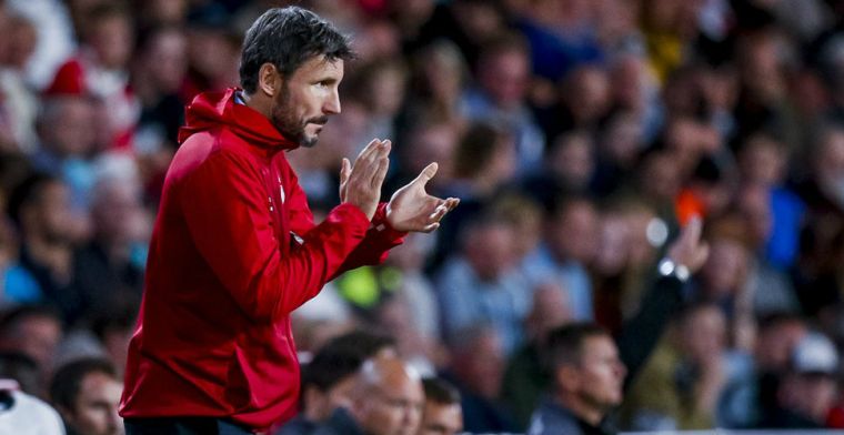 Van Bommel complimenteert PSV-fans: Niet om te slijmen, is gewoon zo