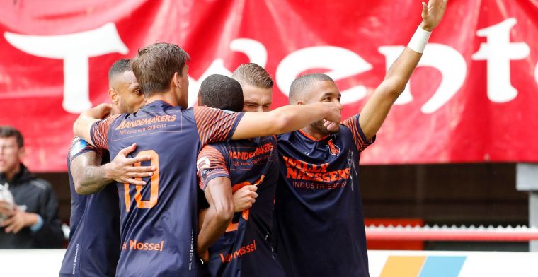 Wat een wedstrijd: FC Twente en RKC delen de punten na bizarre slotfase