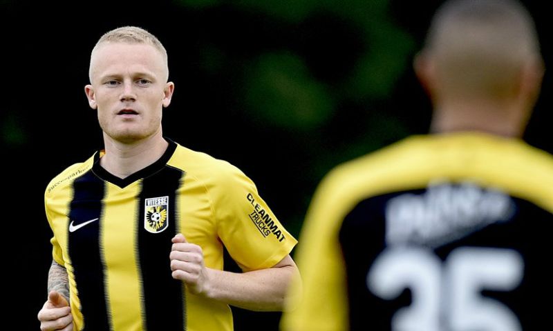 Vitesse maakt uitgaande transfer wereldkundig: overbodige Deen per direct weg Afbeelding: Vitesse maakt uitgaande transfer wereldkundig: overbodige Deen per direct weg