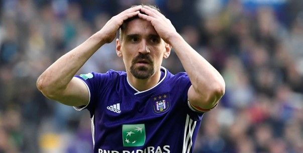 Geen basisplaats voor Kums bij KAA Gent? Zo moet je de transfer bekijken