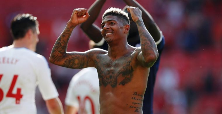 Van Aanholt schrijft historie op Old Trafford: Er is altijd een eerste keer