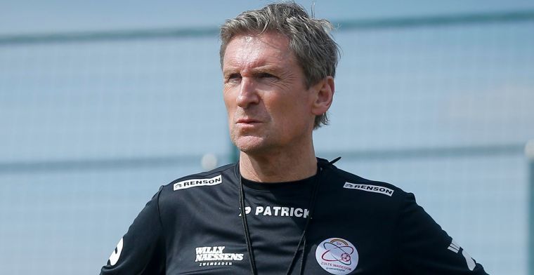Na buspanne bedankt Dury fans voor de hulp: Probleem snel verholpen