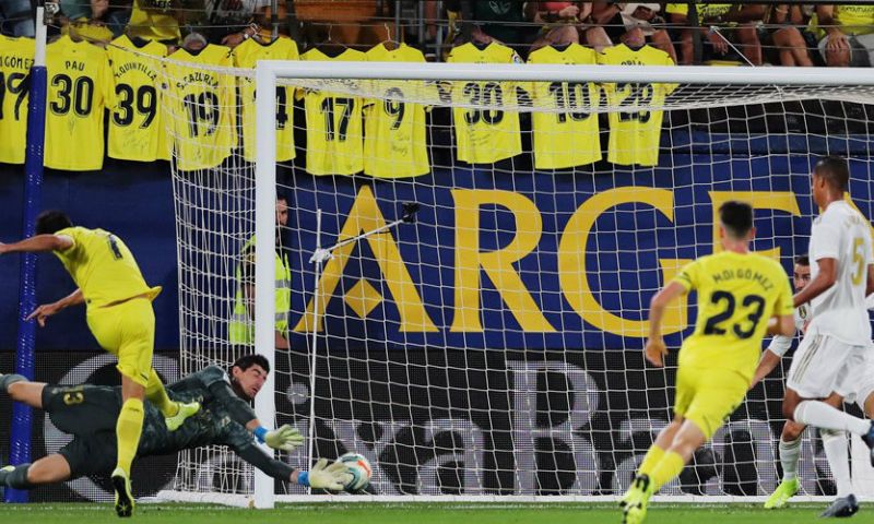 Bale scoort twee keer én krijgt rood: Real Madrid verliest Atlético uit zicht Afbeelding: Bale scoort twee keer én krijgt rood: Real Madrid verliest Atlético uit zicht