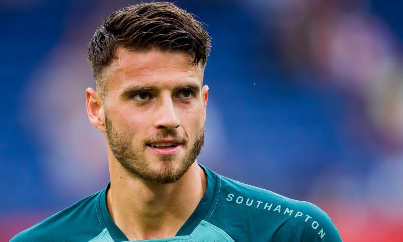 'Vertrek lonkt voor uitgerangeerde Hoedt: Belgen azen op deal met Southampton' Afbeelding: 'Vertrek lonkt voor uitgerangeerde Hoedt: Belgen azen op deal met Southampton'