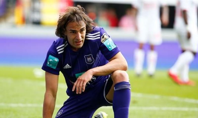 OFFICIEEL: Vrije Markovic (ex-Anderlecht) tekent voor drie jaar bij ex-club Afbeelding: OFFICIEEL: Vrije Markovic (ex-Anderlecht) tekent voor drie jaar bij ex-club