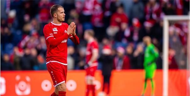Hairemans trapt Bölöni ferm na: “Dat neem ik hem wel kwalijk, ja”