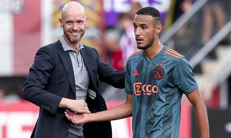 Slecht nieuws uit Marokko voor Ajax: Mazraoui lijkt voorlopig buitenspel te staan Afbeelding: Slecht nieuws uit Marokko voor Ajax: Mazraoui lijkt voorlopig buitenspel te staan