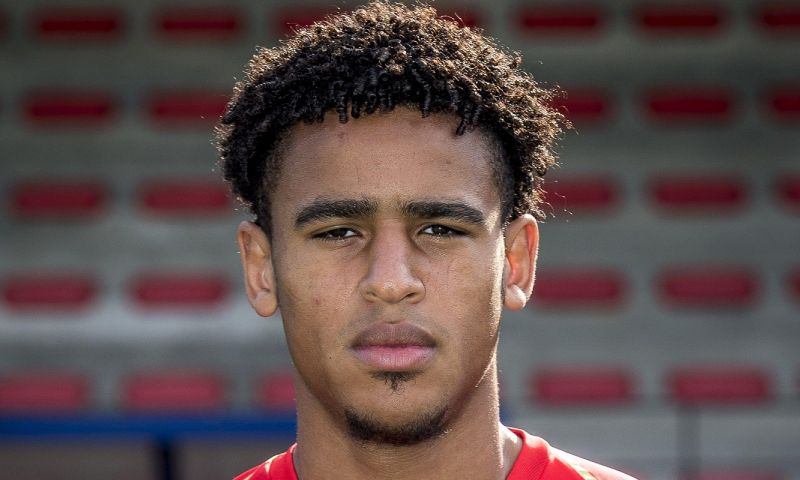 OFFICIEEL: Transfervrije Mmaee (ex-Standard) heeft nieuwe club gevonden Afbeelding: OFFICIEEL: Transfervrije Mmaee (ex-Standard) heeft nieuwe club gevonden