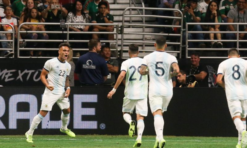 Argentinië maakt gehakt van Mexico in de VS, zuivere hattrick Inter-spits Afbeelding: Argentinië maakt gehakt van Mexico in de VS, zuivere hattrick Inter-spits