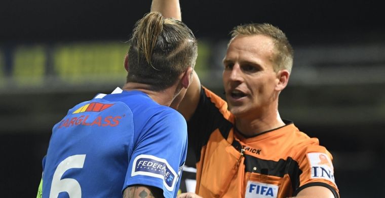 Gumienny streng voor VAR na penalty in Charleroi - Genk: Ze weten het zelf niet meer